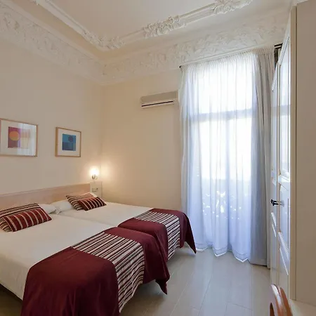 Pensión Hostal Central Barcelona 2*